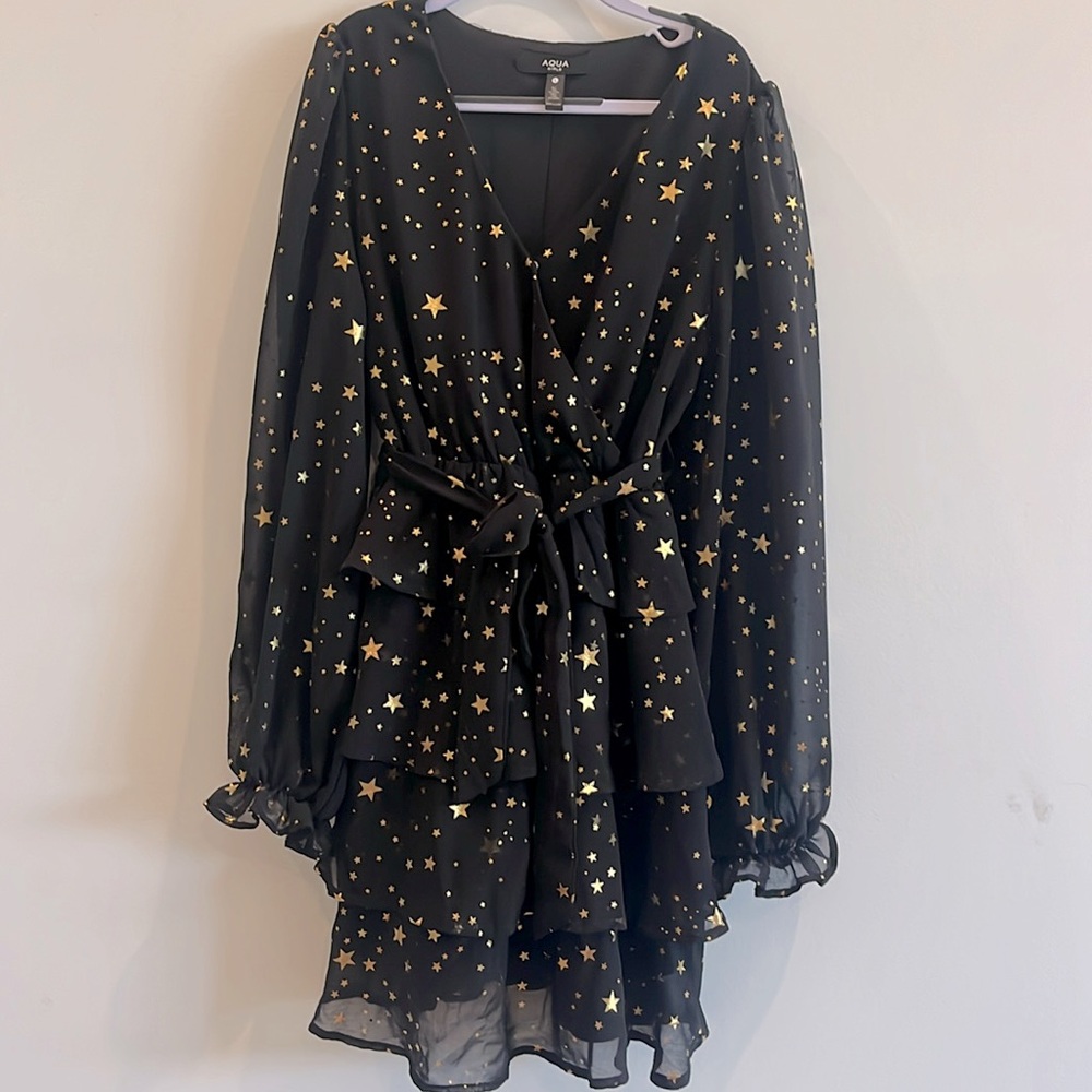 Star ruffle wrap dress